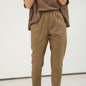 Elizabeth Suzann Clyde Work Pant in Olive Green 2R - Cotton Canvas